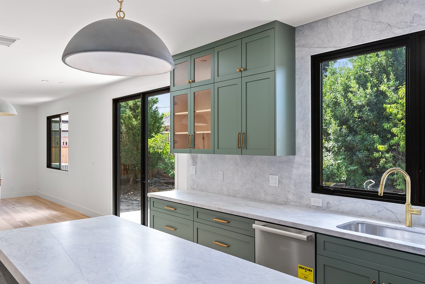 550852569_18483272770078426_1448181834365541376_n